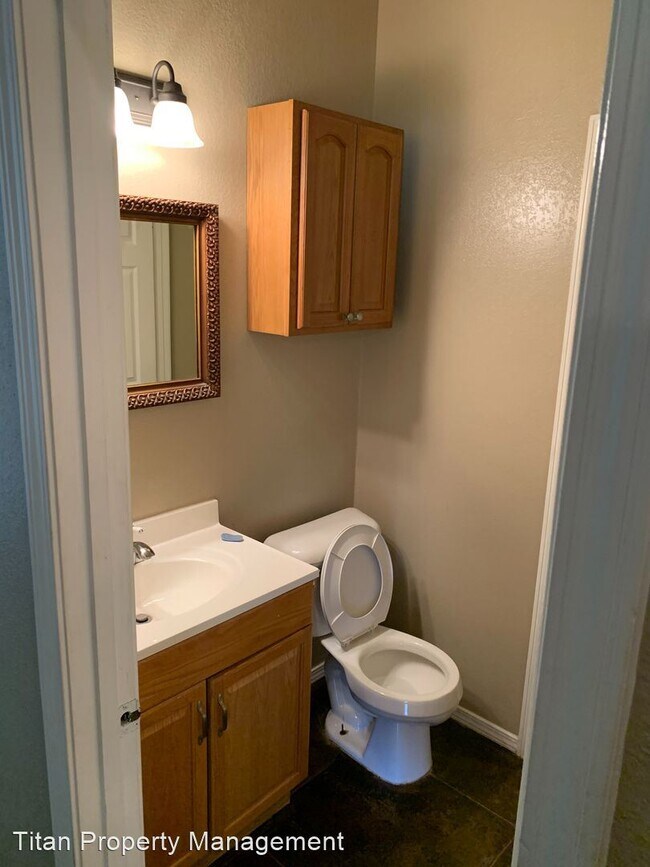 Building Photo - 2 br, 1.5 bath House - 918 S Shady Lane