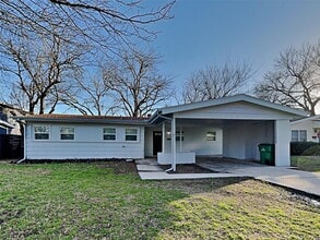 Building Photo - 3 BR/1.5BA | Renovated Single Family Home | 1-Car Carport | Fenced backyard!