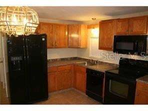 Building Photo - 1215 Skyview Blvd