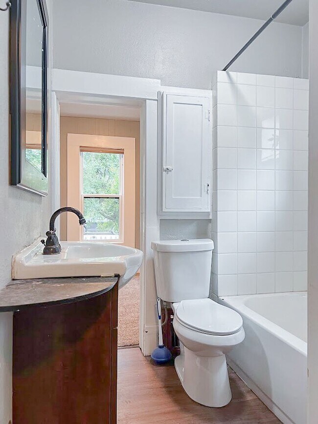 Building Photo - 315 Wyoming Ave