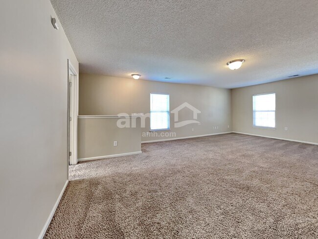 Building Photo - 177 Wildberry Ln