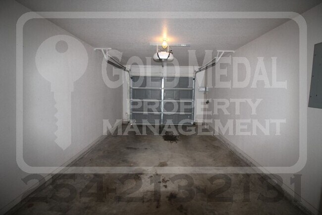 Building Photo - 3603 Dustin Ct