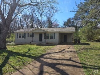 Building Photo - 3105 Kirkland Dr NW