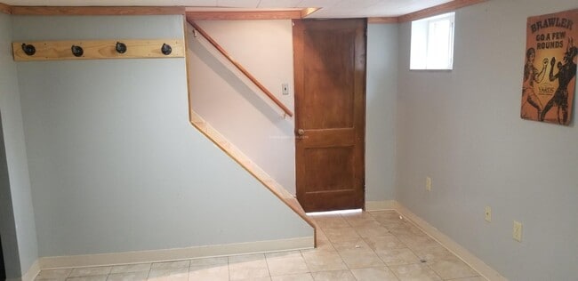 Building Photo - 3 bedroom house for rent in Blawnox