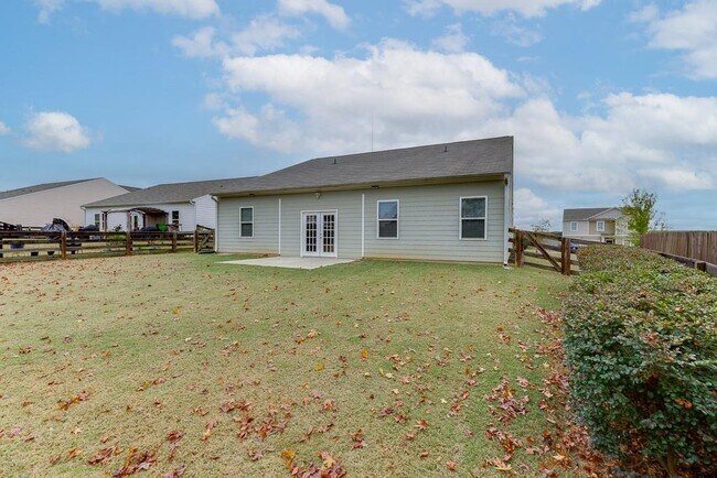 Building Photo - 145 Alexander Ln