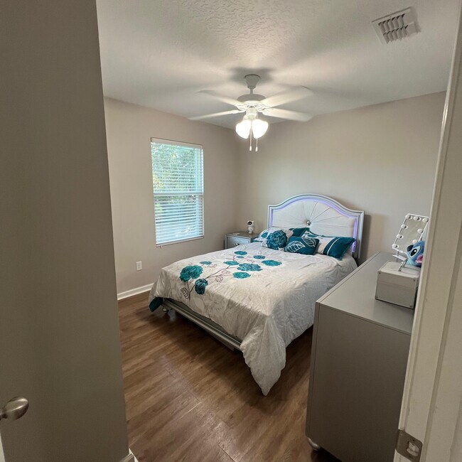 2nd Room - 4252 Adirolf Rd