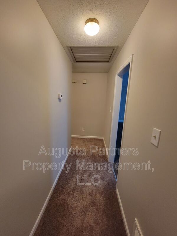 Building Photo - 4460 Whisperwood Dr