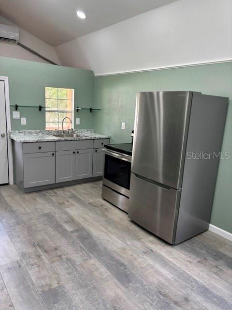 Building Photo - 3601 Fox Ridge Blvd