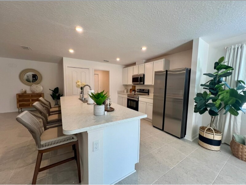 Building Photo - 4 Pritchard Dr