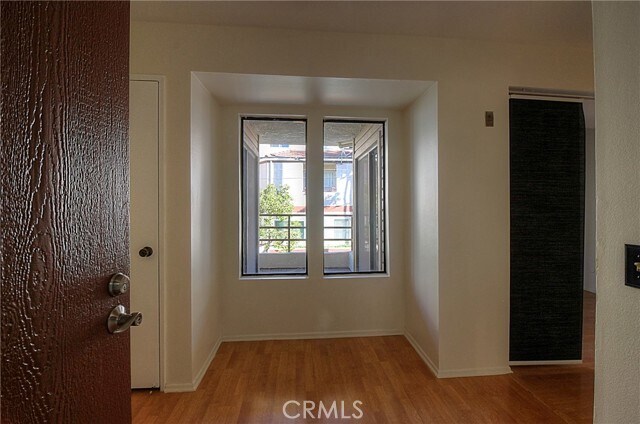 Building Photo - 400 N Louise St