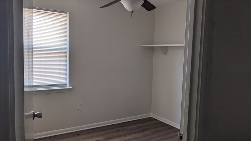 Building Photo - 123 Greene Dr