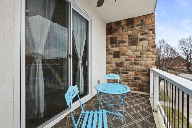 Building Photo - 1438 Indianola Ave