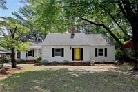 Building Photo - 415 Vista Dr