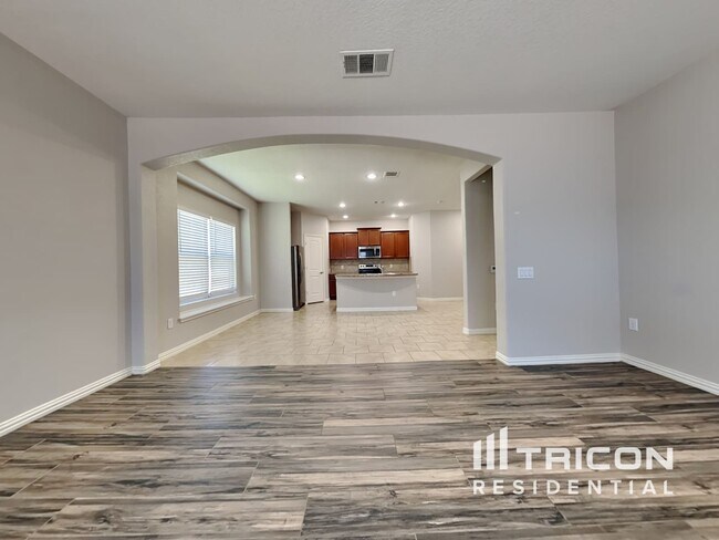 Building Photo - 5907 Cielo Ranch