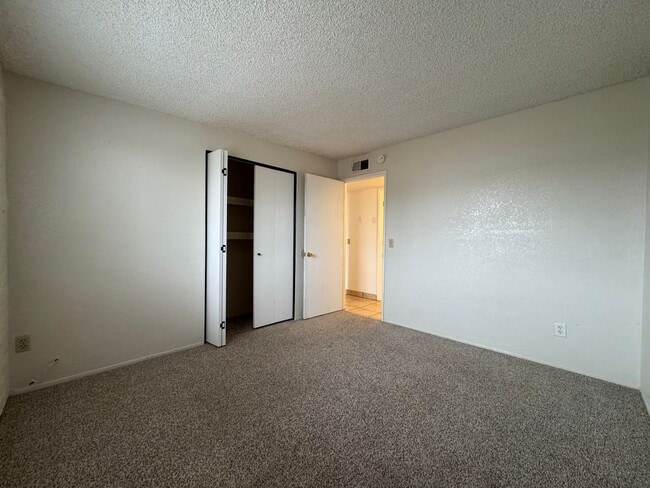 Building Photo - 3BR/2BA , 1406 sq.ft. rental in Sierra Vista, AZ