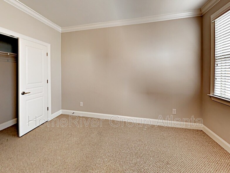 Building Photo - 2342 Willington Shoals Pl