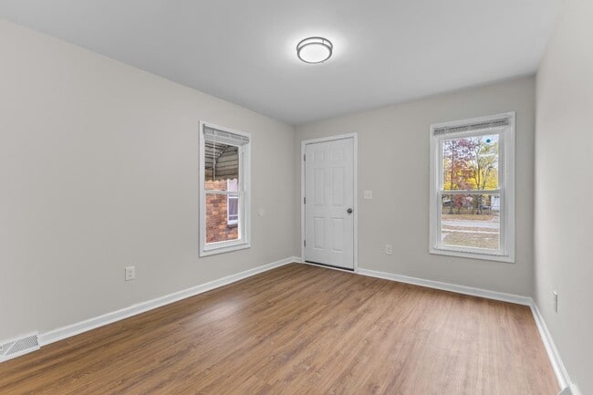 Building Photo - 19973 Lumpkin St