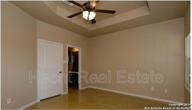 Building Photo - 1031 Carolyn Cove