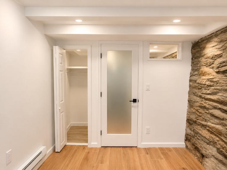 Building Photo - 345 W 53rd St