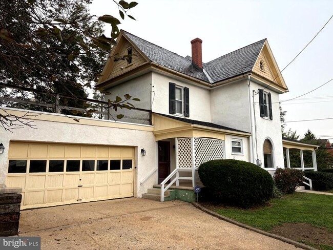 Building Photo - 158 Prospect Ave