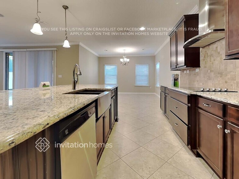 Building Photo - 15604 Spotted Saddle Cir