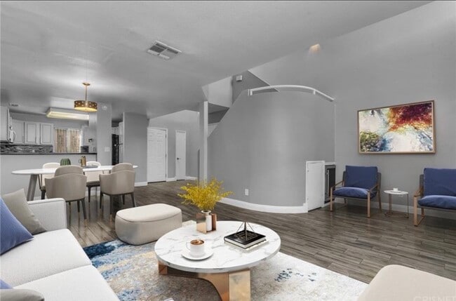 Building Photo - 6036 Hazelhurst Pl