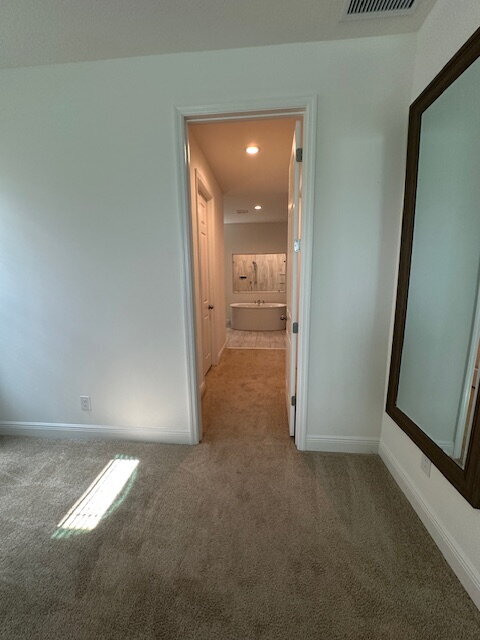Building Photo - "Spacious Elegance in St. Cloud: 5-Bedroom...