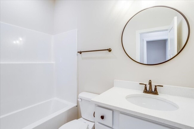 Building Photo - Fox Creek-Maggie Plan MODEL (NOT FOR RENT)