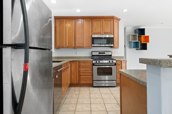 Building Photo - 1407 Leegate Rd NW