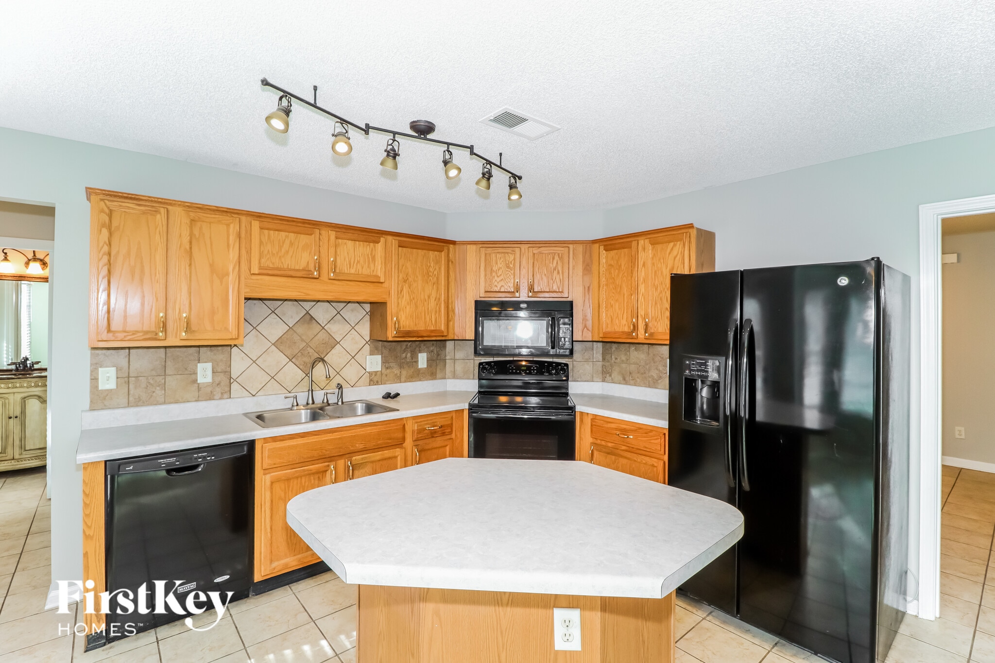 Building Photo - 7063 Anisetree Dr
