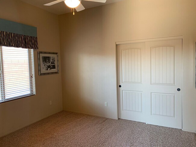 Building Photo - 3761 S Akers Way