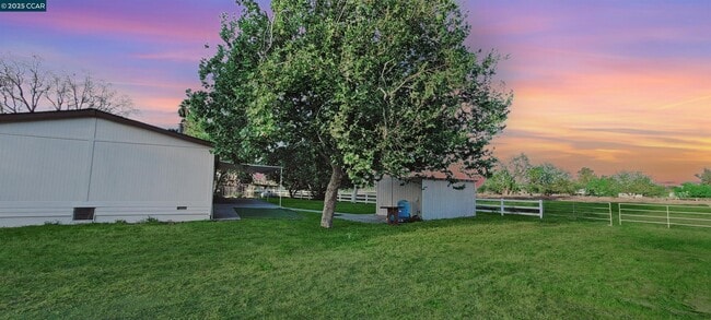 Building Photo - 5750 Sellers Ave