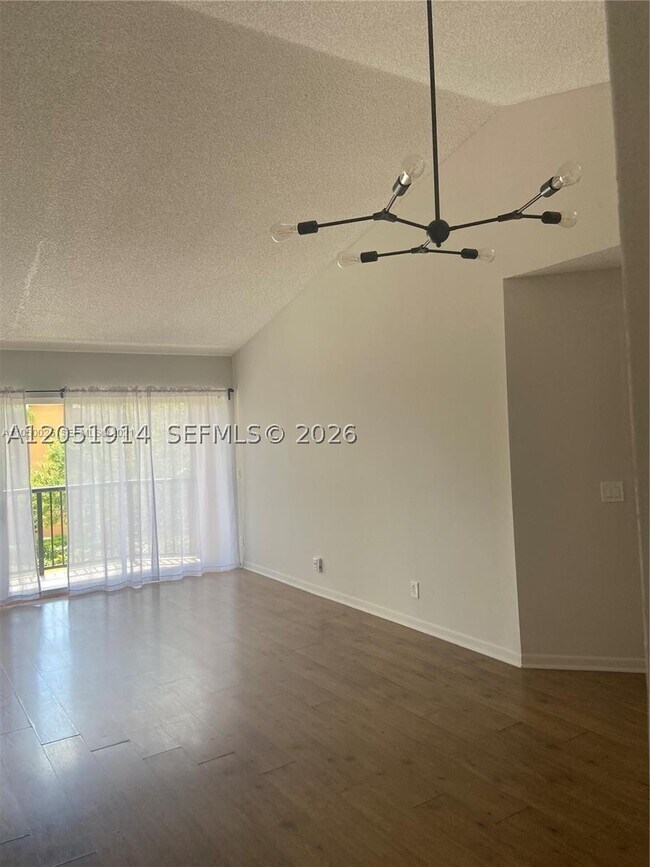 Building Photo - 8871 Wiles Rd