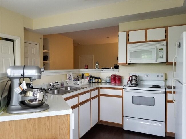 Building Photo - 2320 Gracy Farms Ln