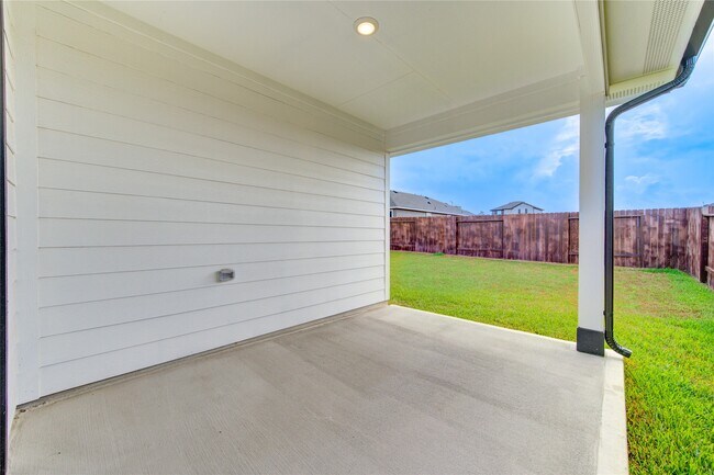 Building Photo - 40650 Balsam Run Ln