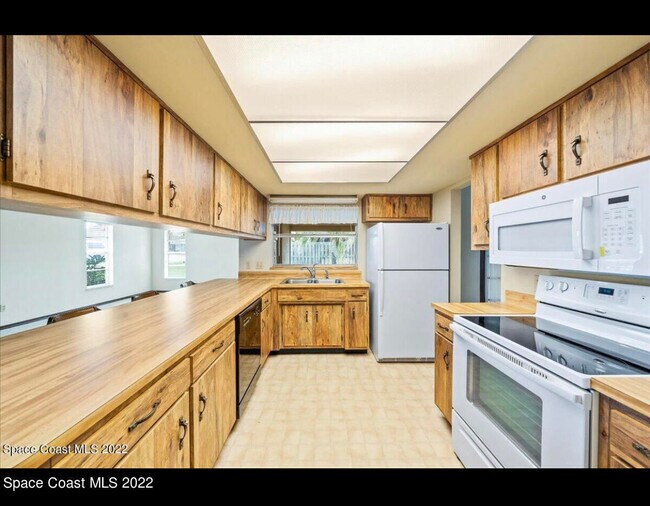 Building Photo - 755 Verbenia Dr