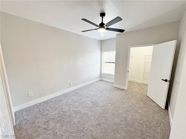 Building Photo - 8250 N Grand Canyon Dr