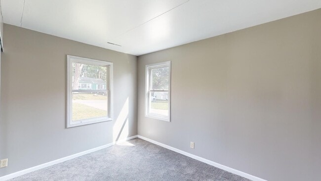 Building Photo - 3 bed close to Belt and 36 Hwy