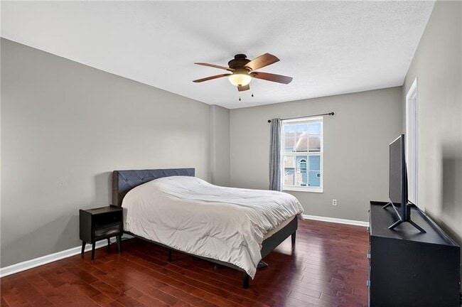 Building Photo - 117 Scenic Hill Dr