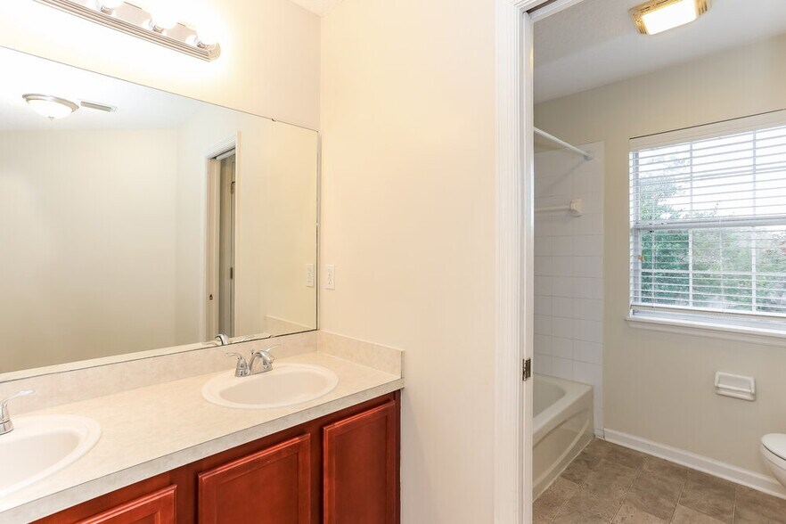 Building Photo - 11256 Panther Creek Ct