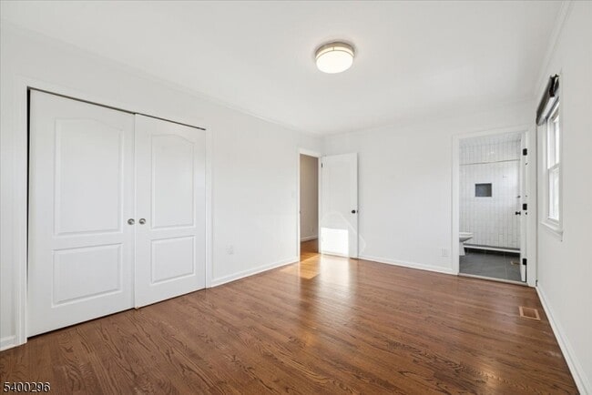 Building Photo - 272 Mt Kemble Ave