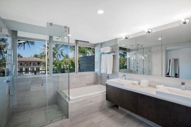 Building Photo - 1201 20th St