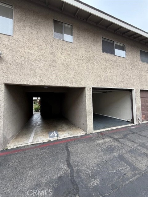 Building Photo - 254 W Grove St