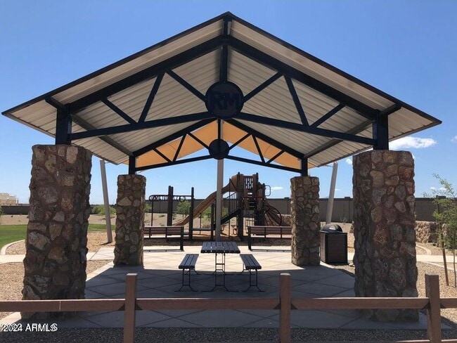 Building Photo - 14049 W Desert Hollow Dr