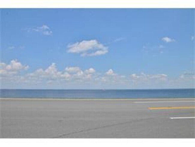 Building Photo - 226 Venetian Bay Cir