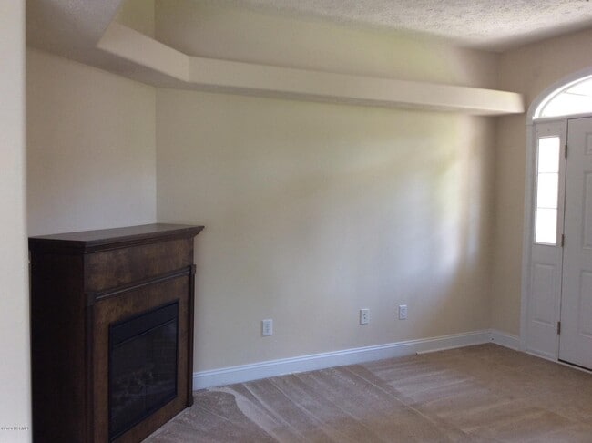 Building Photo - 500 Sea Knight Ln