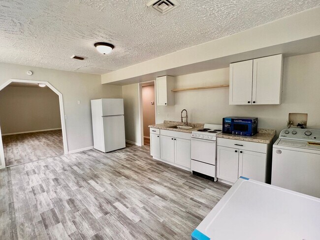 Building Photo - King St.