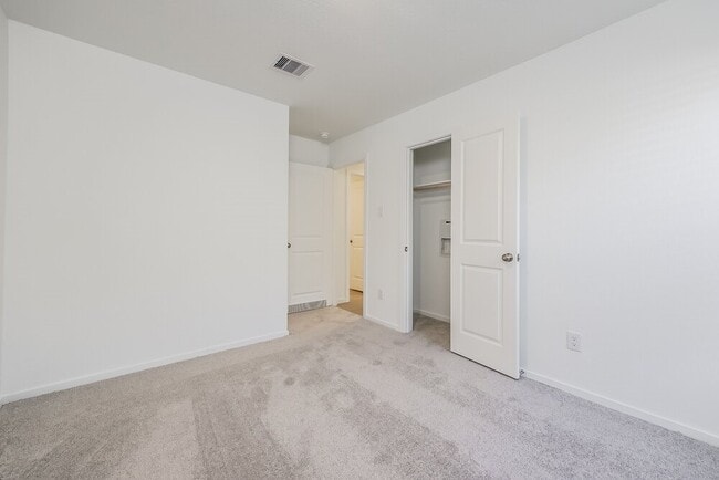 Building Photo - 1531 Crowson Rdg