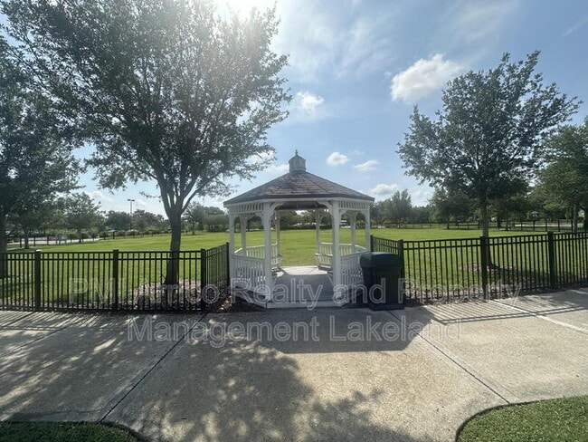 Building Photo - 6264 Great Bear Dr