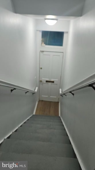 Building Photo - 117 S Warren St